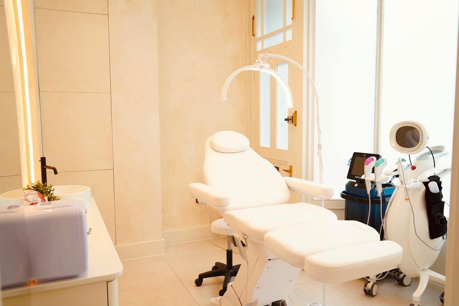 Premium beauty collective space at YSA London
